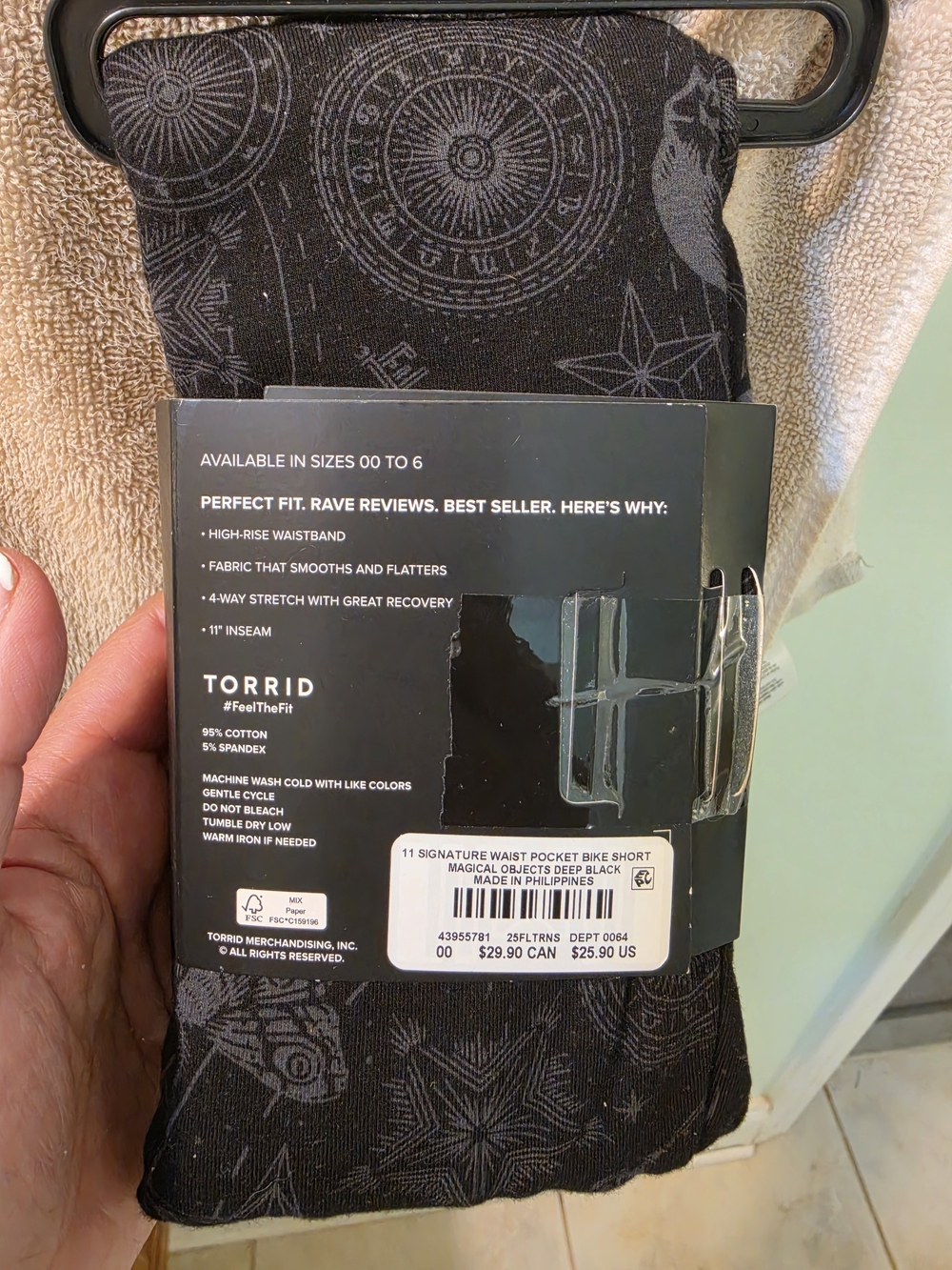 torrid Black Moon & Skull Print High-Rise Bike Shorts Size 00 - Picture 5 of 5